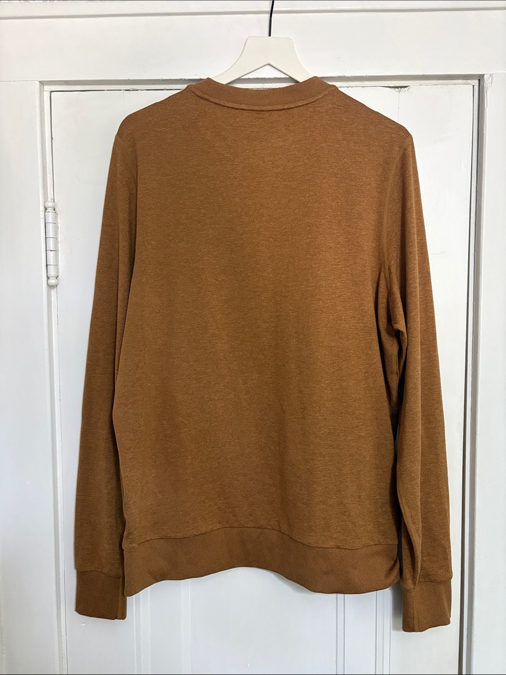 Vuori Ponto Performance Crewneck Sweatshirt in Autumn Heather Gold Size Medium - Picture 9 of 11